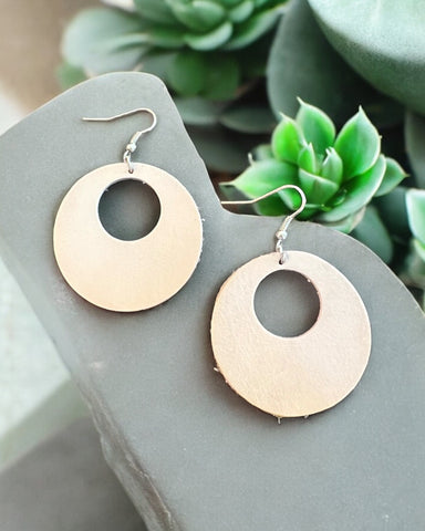 NUDE CIRCLE EARRING