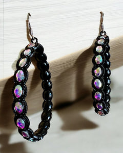 LIZ TEARDROP EARRINGS BLACK