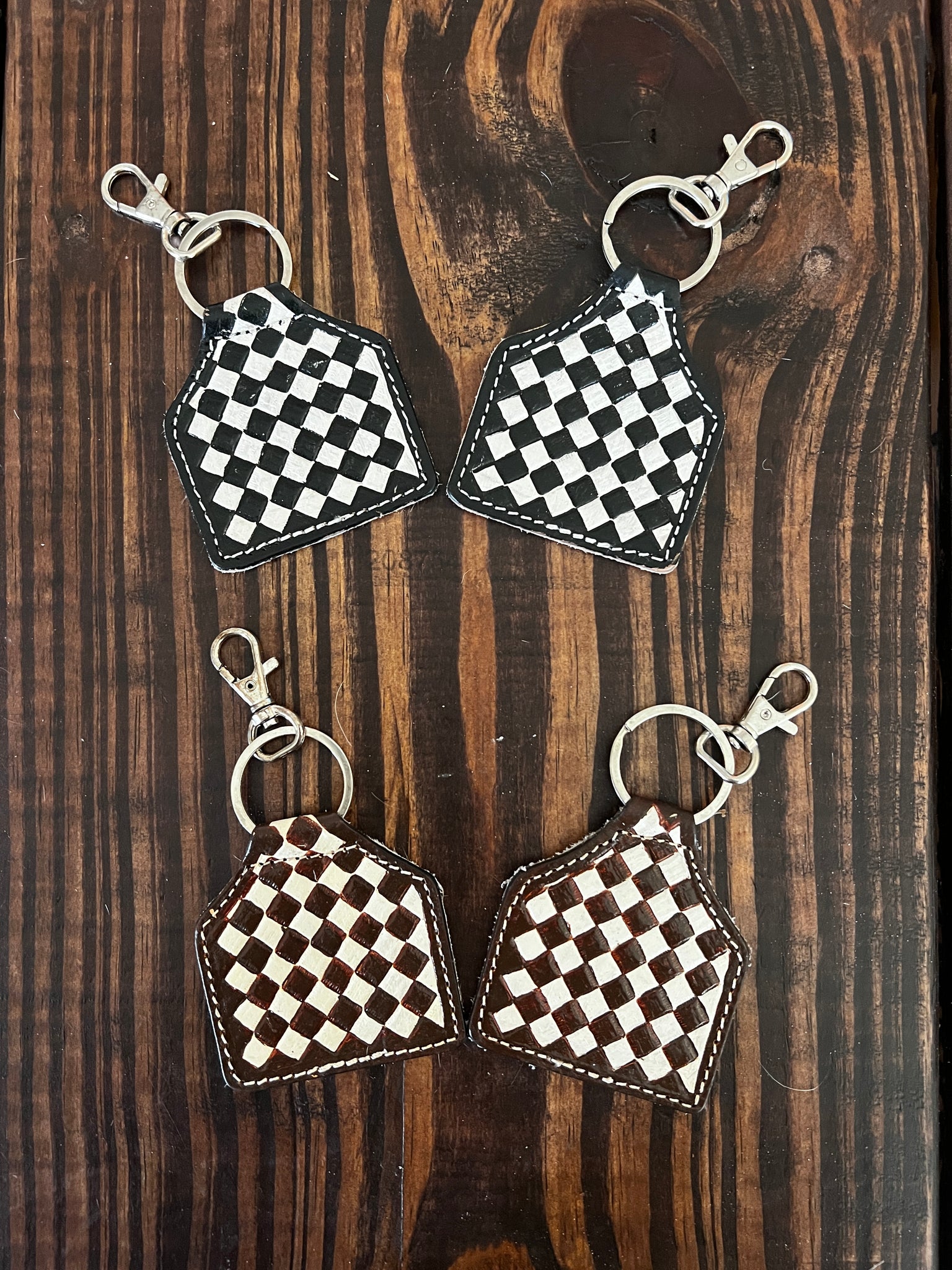CHECKERED LEATHER KEYCHAIN