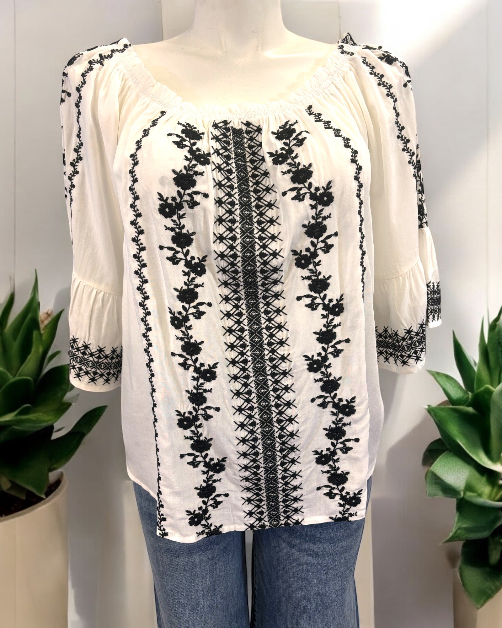 KARA BLACK AND WHITE EMBROIDERED TOP