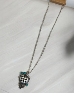 CHECKERED HEART NECKLACE