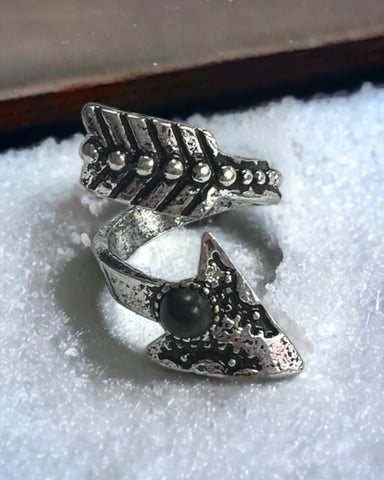 ARROW RING