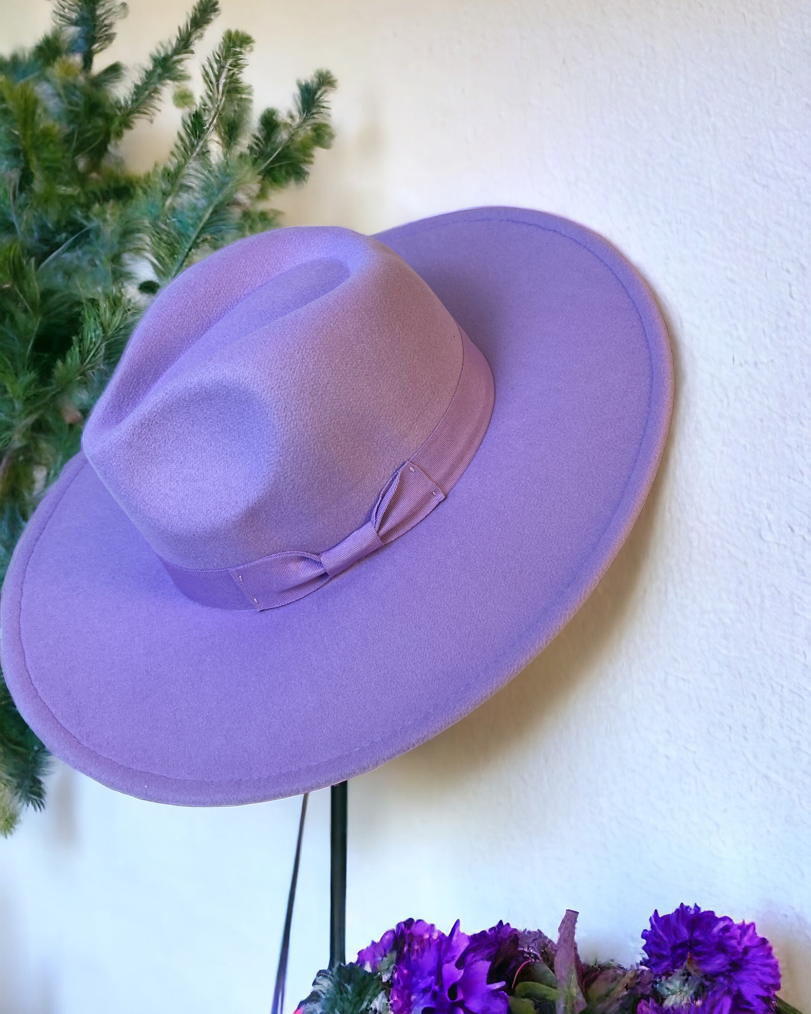 LAVENDER HAT