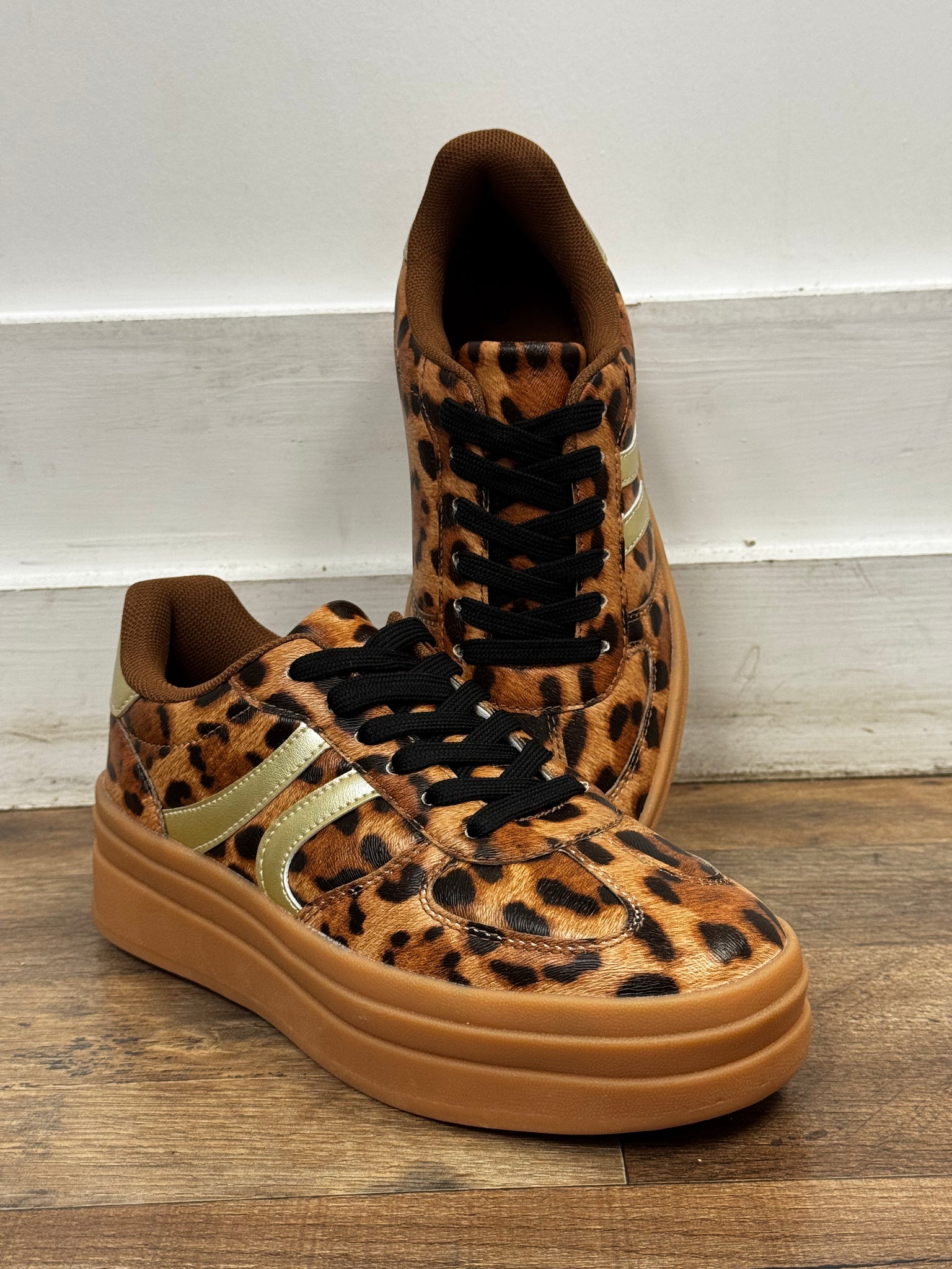 LEOPARD AND GOLD SNEAKER