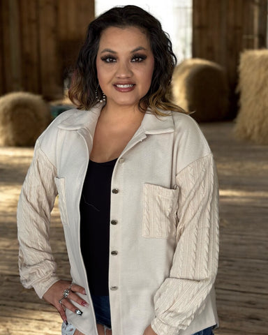 CREAM SWEATER POCKET TOP