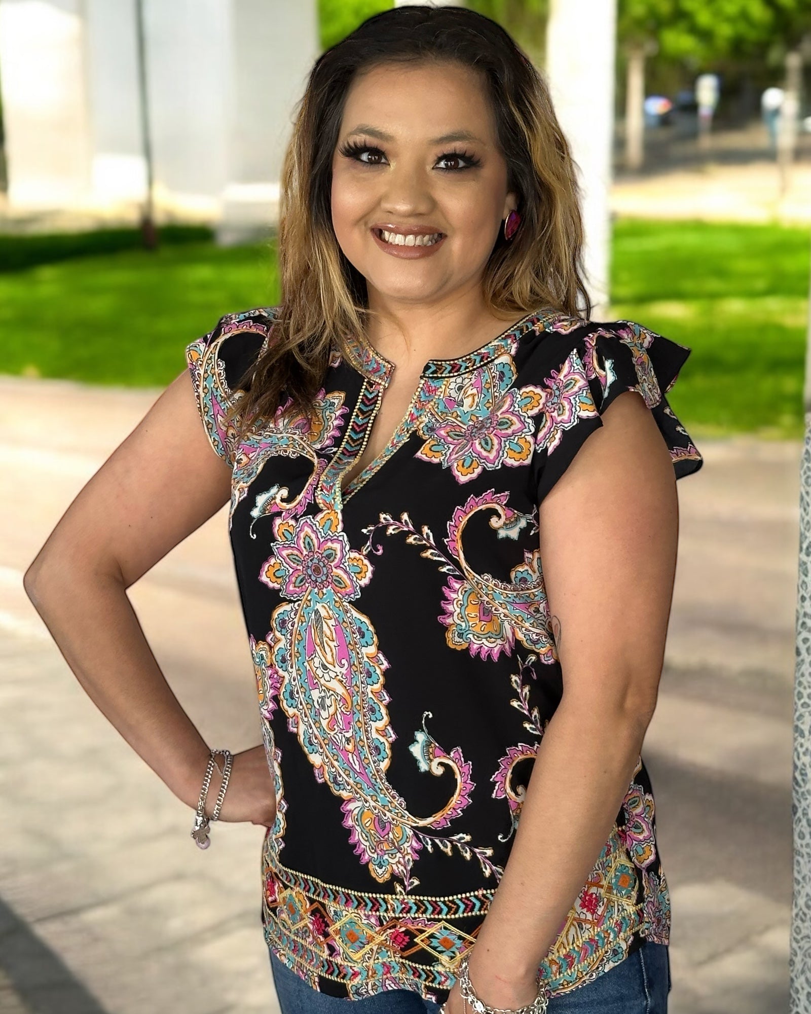 LORI EMBROIDERED TOP
