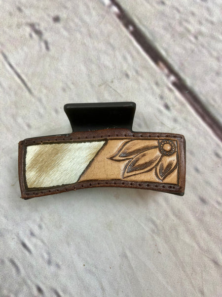 LEATHER HAIR CLIP