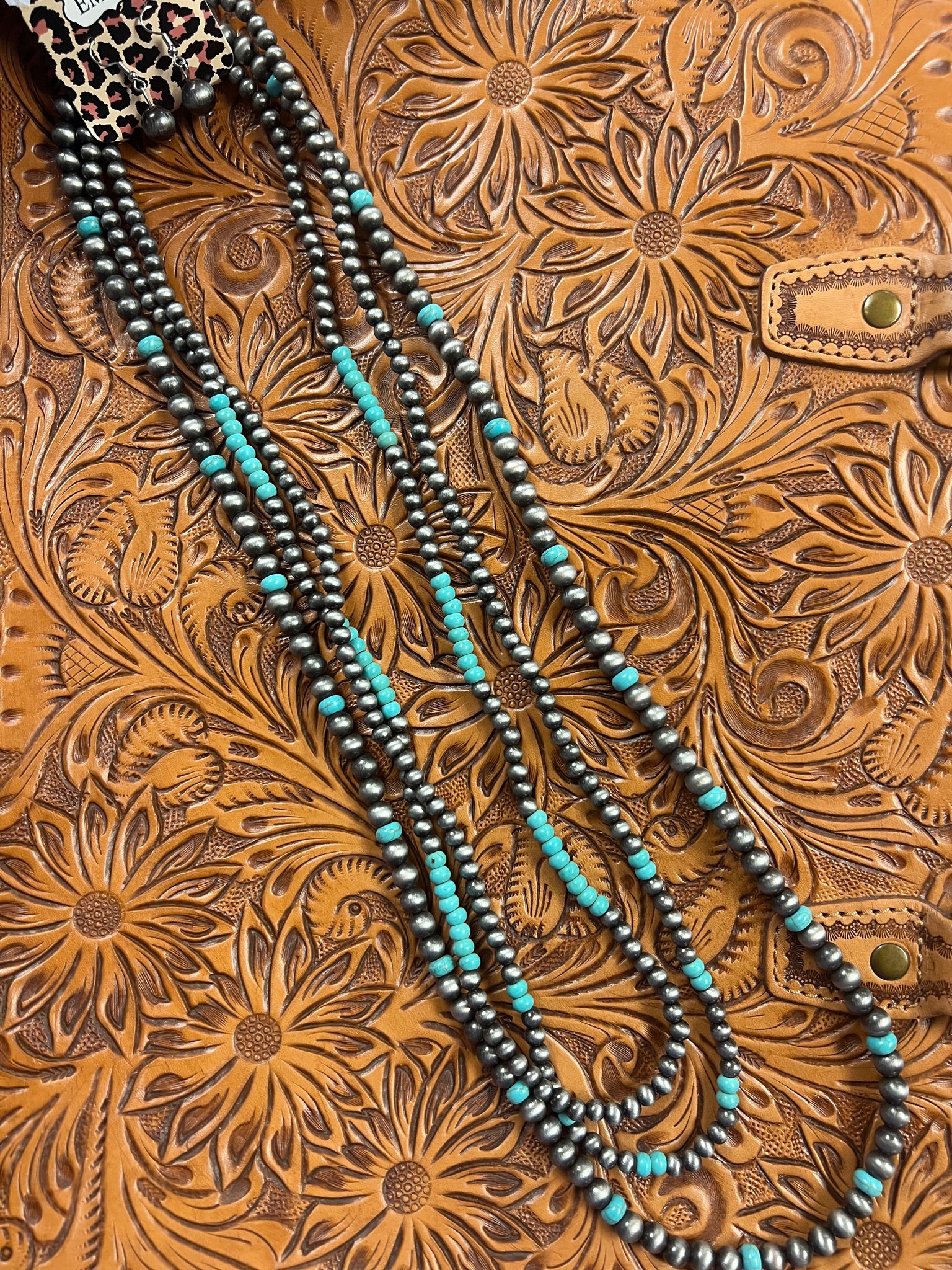 NAVAJO TURQUOISE MIX BEAD NECKLACE